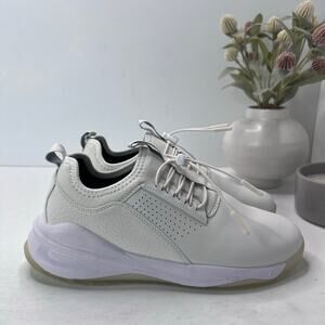 Women's White clove nursing sneakers